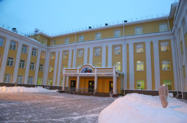 Митрополит Георгий посетил нижегородскую Александро-Невскую православную гимназию