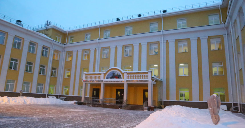 Митрополит Георгий посетил нижегородскую Александро-Невскую православную гимназию