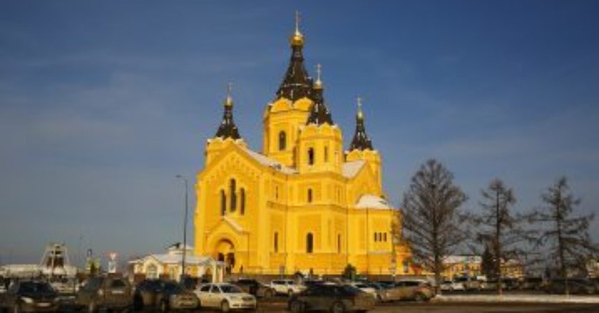 В Александро-Невском кафедральном соборе Нижнего Новгорода совершены Царские часы и Божественная литургия
