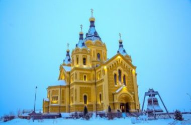 Глава Нижегородской митрополии совершил Божественную литургию в Александро-Невском кафедральном соборе Нижнего Новгорода