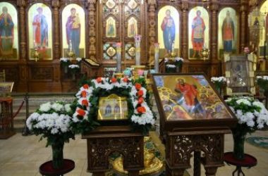 Глава Нижегородской митрополии совершил Божественную литургию в Александро-Невском кафедральном соборе Нижнего Новгорода