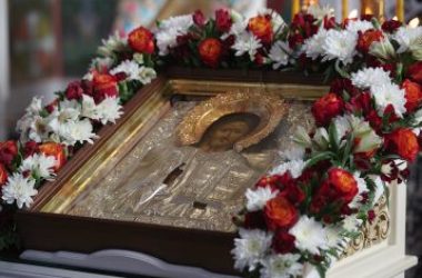 Митрополит Георгий возглавил литургию Преждеосвященных Даров в нижегородском храме в честь Владимирской иконы Божией Матери 14 апреля 2021 года