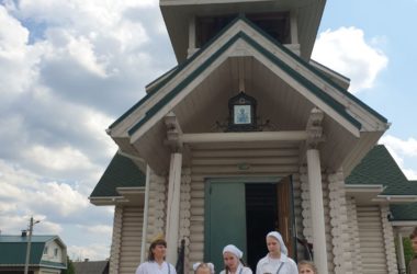 Воспитанники Воскресной школы «Одигитрия» посетили деревню Конево Балахнинского района