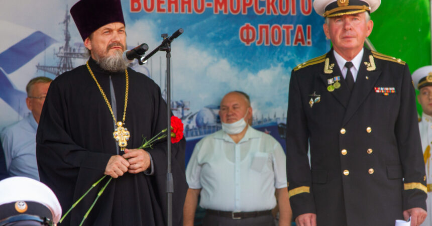 Благочинный Канавинского округа протоиерей Сергий Симагин принял участие в праздновании Дня ВМФ 25 июля 2021 года