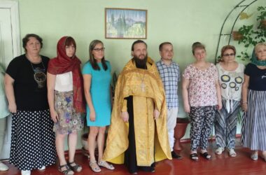 Помощник благочинного Канавинского округа совершил молебен в школе №41