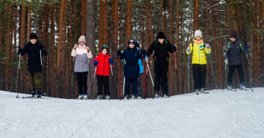 Православная молодежь Канавинского благочиния 4 февраля совершила лыжную прогулку