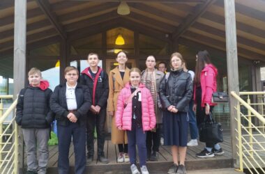 11 апреля ученики православной гимназии Александра Невского участвовали в волонтерской поездке в приют для животных «Сострадание-НН»