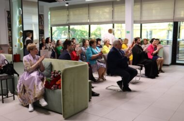 Помощник благочинного Канавинского округа иерей Артемий Гусев посетил торжественный вечер «Жена героя» 15 мая 2023 года