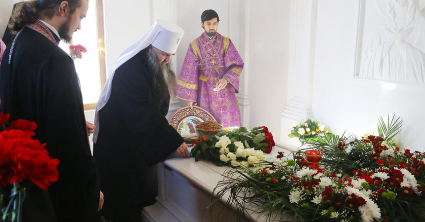 В Нижнем Новгороде молитвенно помянули митрополита Нижегородского и Арзамасского Николая