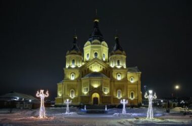 Митрополит Георгий возглавил Божественную литургию в Александро-Невском кафедральном соборе Нижнего Новгорода