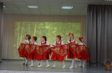 28 апреля в Центре духовно-нравственного воспитания и гражданского образования Канавинского района состоялся традиционный 15 фестиваль «Пасхальный Благовест – 2025»