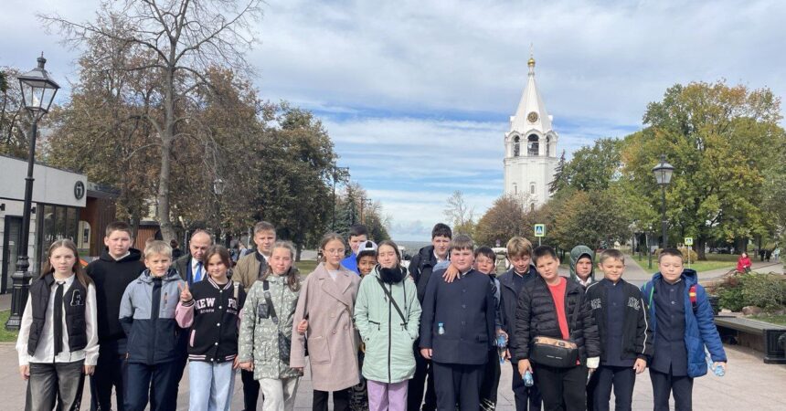 24 сентября учащиеся  6 «Б» класса Православной гимназии Александра Невского побывали в Нижегородском кремле