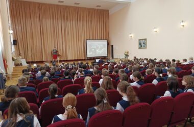 30 сентября в православной гимназии Александра Невского с концертом «Шуберт – король песни» выступили профессиональные музыканты