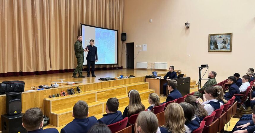 Профориентационный урок состоялся в православной гимназии Александра Невского 17 ноября