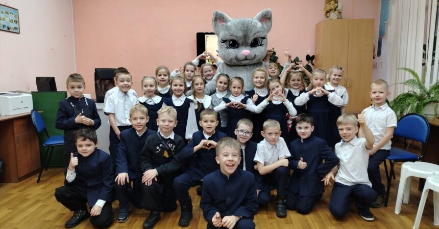 17 ноября учащиеся 1 «Б» класса православной гимназии Александра Невского посетили библиотеку им. А. Пешкова