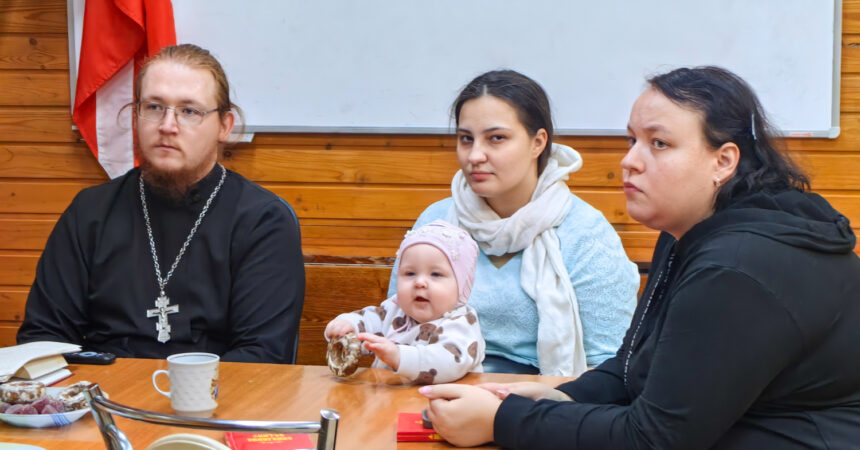 21 ноября состоялась интересная и познавательная встреча православной молодежи Канавинского благочиния с иереем Димитрием Кологривовым