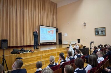 24 декабря в православной гимназии Александра Невского состоялось профилактическое мероприятие, посвящённое вопросам личной и общественной безопасности