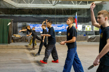 В Нижнем Новгороде состоялся второй епархиальный турнир по спортивному метанию ножа среди спортивных команд благочиний