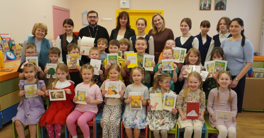 Представители православной гимназии имени Александра Невского посетили православный детский сад