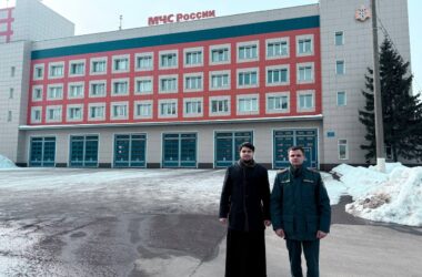 13 марта помощник благочинного Канавинского округа посетил пожарную часть № 5