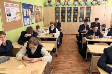 Воспитанники нижегородской Александро-Невской православной гимназии приняли участие в акции «Коробка храбрости»