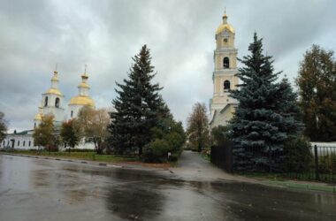 18 апреля 2026 года для прихожан храмов благочиния была организована паломническая поездка в Свято-Троицкую Серафимо–Дивеевскую обитель