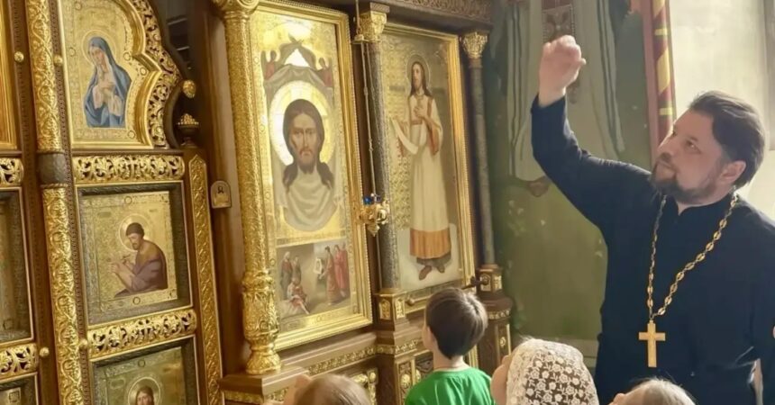 Учащиеся православной гимназии Александра Невского стали призерами епархиального фотоконкурса «Сохраняя образ мироносиц-2026»
