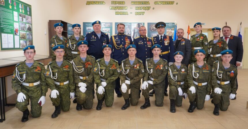 Председатель городской Думы Нижнего Новгорода Евгений Александрович Чинцов встретился с гимназистами