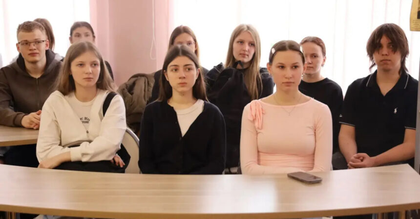 27 мая иерей Илия Родин посетил Нижегородский Губернский колледж
