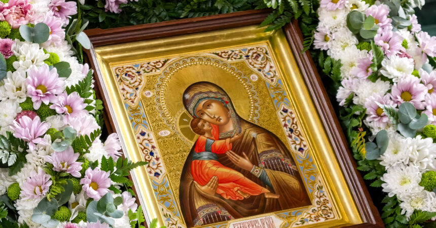 8 сентября в храмовом комплексе в честь Смоленской и Владимирской икон Божией Матери Канавинского благочиния отметили престольный праздник