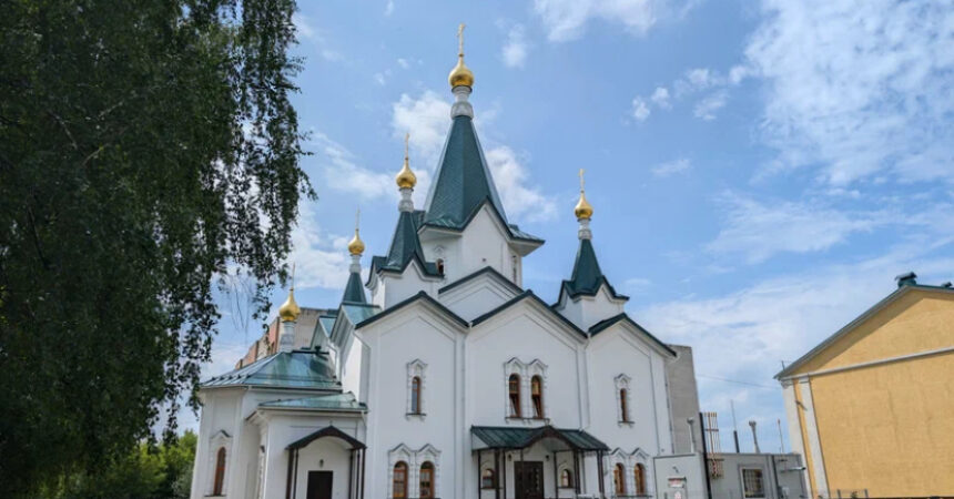 Престольный праздник отметил гимназический храм Феодоровской иконы Божией Матери